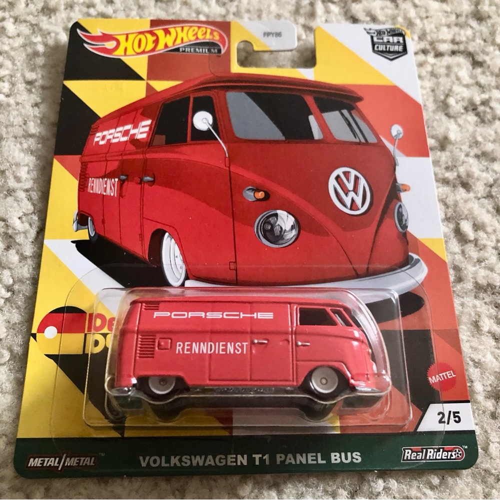 Hot Wheels Premium Volkswagen T1 Panel Bus